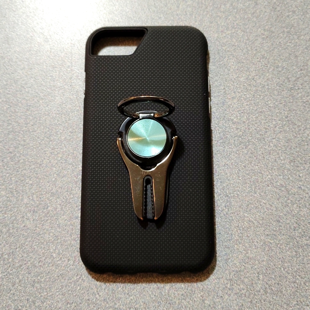 Black iPhone SE Case With Kickstand Ring Attachment.